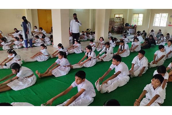 Maharishi Vidya Mandir, Vijay Nagar, Jabalpur, yoga and transcendental meditation were organized in the school premises on 21st June on the 8th International Yoga Day.